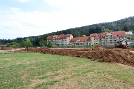 NOGOMETNO IGRIŠČE CERKNICA PRIPRAVA PODLOGE ZA UMETNO TRAVO 14 FOTO LJUBO VUKELIČ